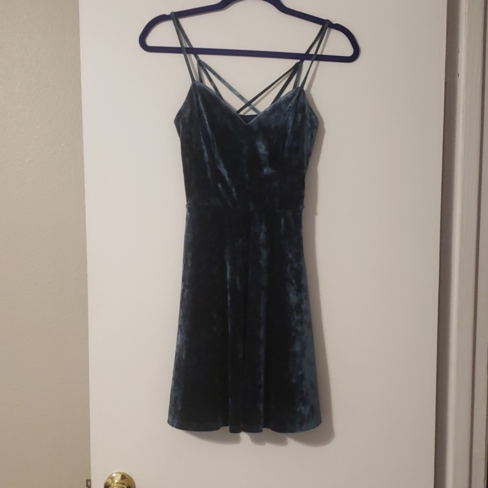 Velvet fitted dress